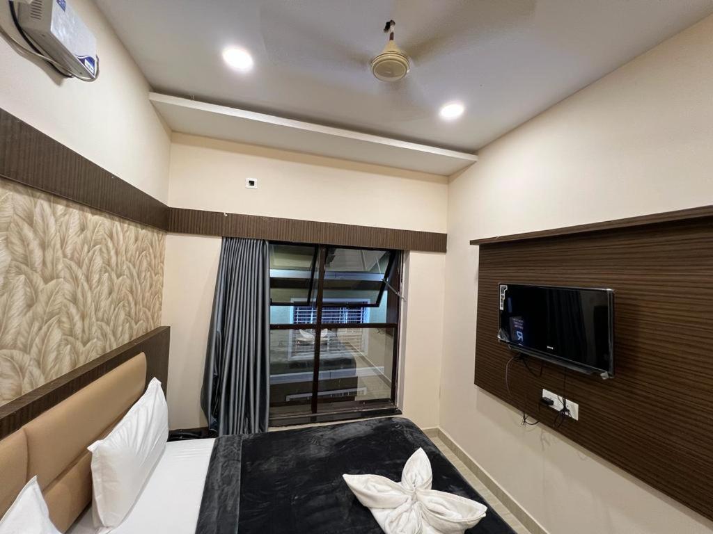 The Park Avenue Hotel - Business Class Hotel Near Central Railway Station Chennai Periyamet ภายนอก รูปภาพ