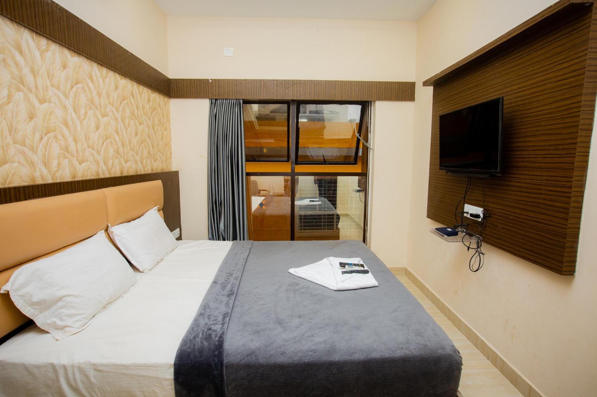 The Park Avenue Hotel - Business Class Hotel Near Central Railway Station Chennai Periyamet ภายนอก รูปภาพ
