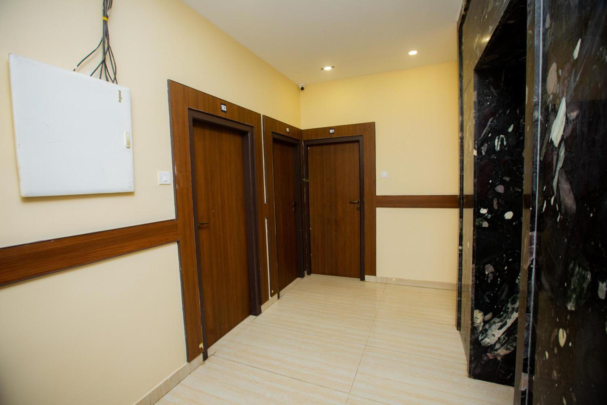 The Park Avenue Hotel - Business Class Hotel Near Central Railway Station Chennai Periyamet ภายนอก รูปภาพ
