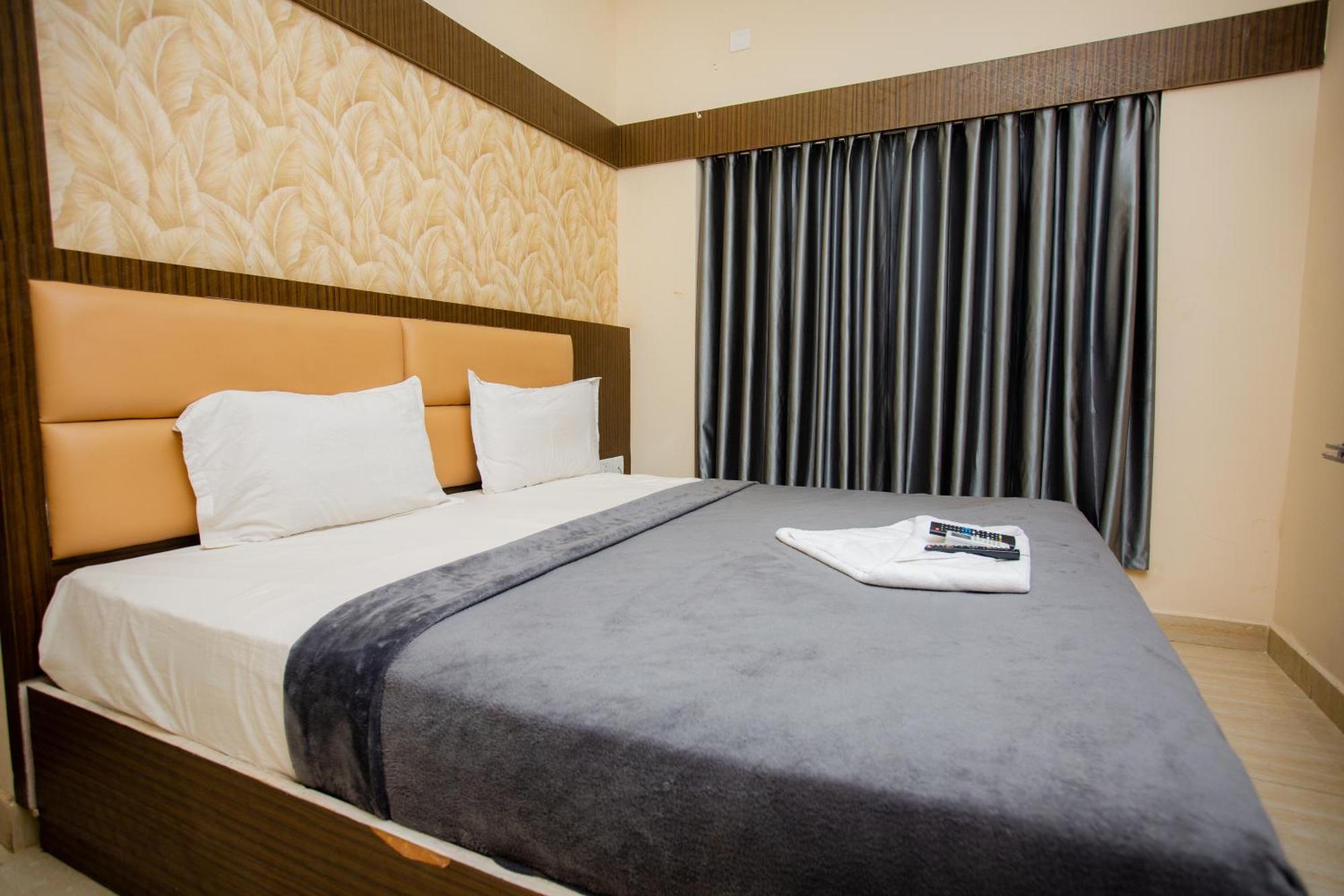 The Park Avenue Hotel - Business Class Hotel Near Central Railway Station Chennai Periyamet ภายนอก รูปภาพ