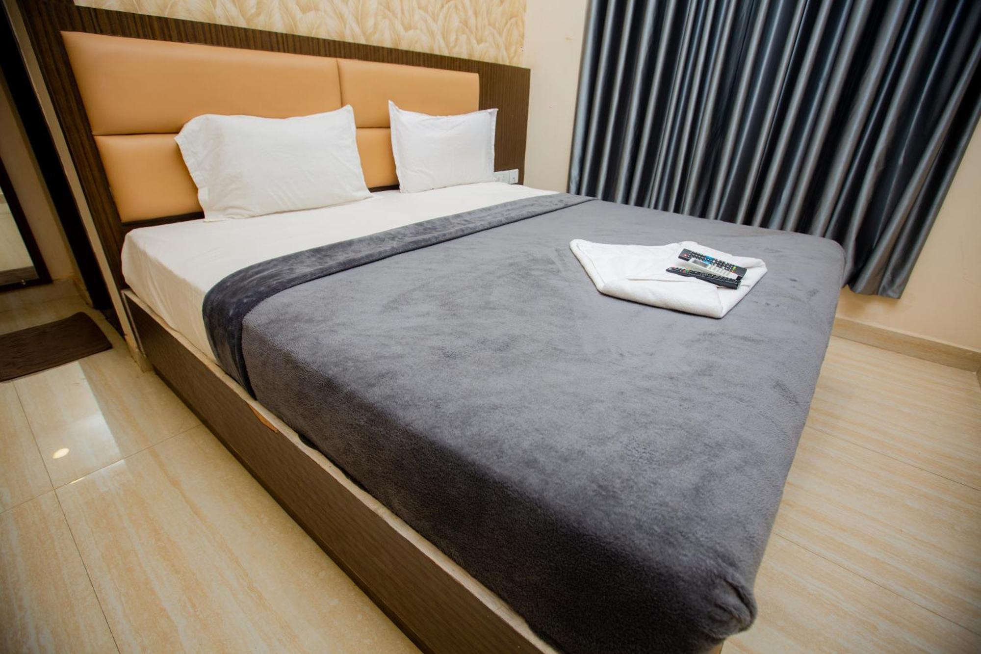 The Park Avenue Hotel - Business Class Hotel Near Central Railway Station Chennai Periyamet ภายนอก รูปภาพ